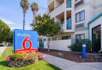 Studio 6 Concord Ca allows 18 year olds to book a room