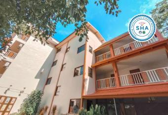 Sabaidee Chiangmai Hotel SHA allows 18 year olds to book a room