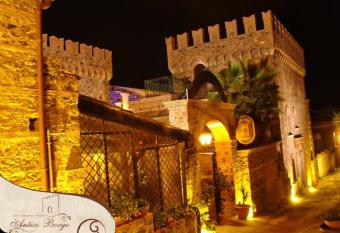 Residenza L Antico Borgo Hotel has Balcony rooms