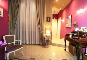 B&B Antonello da Messina allows 18 year olds to book a room