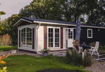 Chalet Buitenplaats Holten 1 has Balcony rooms