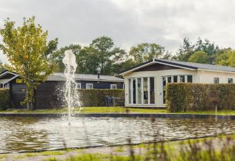 Chalet Buitenplaats Holten 3 has Balcony rooms