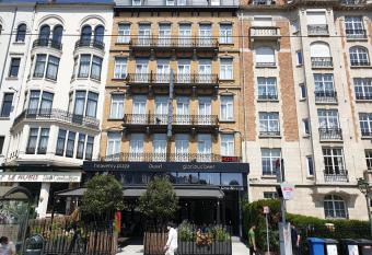 Hotel Derby MERODE allows 18 year olds to book a room