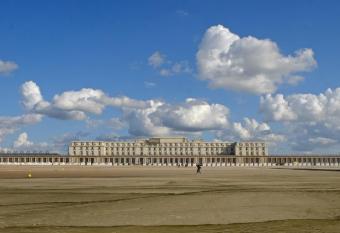 Thermae Palace has Balcony rooms