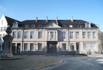 House of Bruges has Balcony rooms