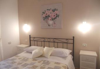 B&B Le Rose has Balcony rooms