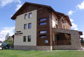 Pensiunea Valceaua Zanelor has Balcony rooms