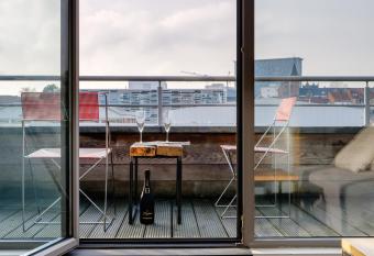 Edville Studio allows 18 year olds to book a room