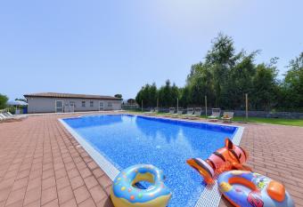 Agriturismo dell Etna has Balcony rooms
