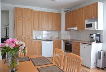 Long Holiday Apartment allows 18 year olds to book a room