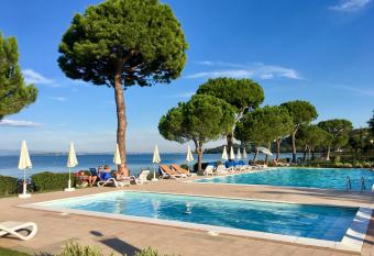 Le Corti Del Lago has Balcony rooms