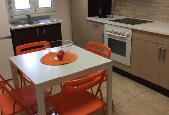 Center Kallithea Apartment has Balcony rooms