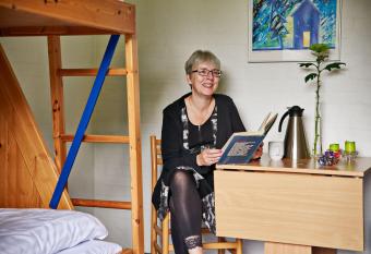 Roslev Vandrerhjem-Hostel allows 18 year olds to book a room