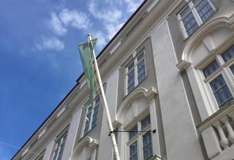 Hotel Randers allows 18 year olds to book a room