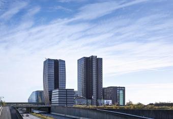 Crowne Plaza Copenhagen Towers, an IHG Hotel allows 18 year olds to book a room