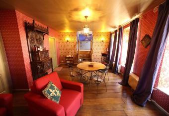 G  tes d Apothecarius entre Namur et Dinant has Balcony rooms