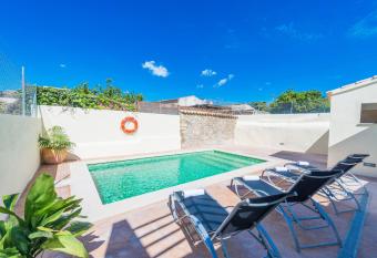 Pegaso has Balcony rooms