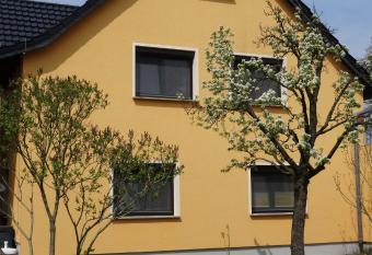 Apartment Zum Keulenbergblick allows 18 year olds to book a room