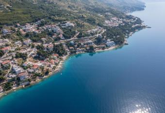 Apartments Drago Kova  i   has Balcony rooms