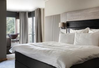 Clarion Hotel Stavanger allows 18 year olds to book a room