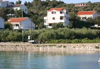 Apartments and rooms by the sea Jakisnica, Pag - 4160 has Balcony rooms