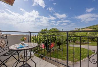 Apartments Klara has Balcony rooms