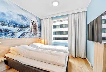 Thon Hotel Polar allows 18 year olds to book a room