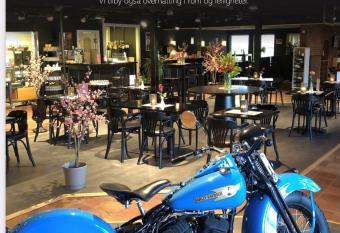 Storebaug Hotell & Kro allows 18 year olds to book a room