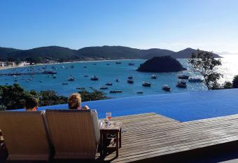 Abracadabra Pousada allows 18 year olds to book a room