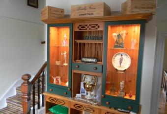 Ugiebrae House Bed & Breakfast allows 18 year olds to book a room