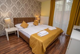 Garni Hotel VIRGO has Balcony rooms