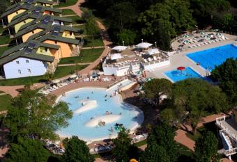 Club Village & Hotel Spiaggia Romea has Balcony rooms