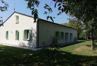 La casa nel bosco has Balcony rooms