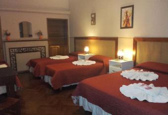 Posada La Casona has Balcony rooms