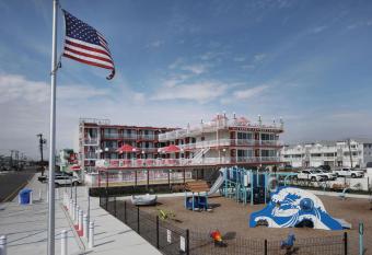 Matador Oceanfront Resort has Balcony rooms