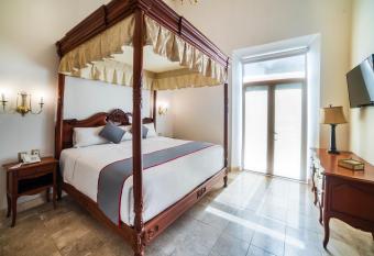 Hotel Imperial allows 18 year olds to book a room