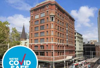 YHA Sydney Central allows 18 year olds to book a room
