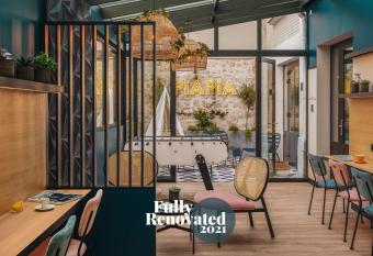 H  tel Piapia allows 18 year olds to book a room