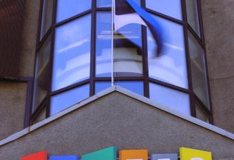 Center Hotel allows 18 year olds to book a room