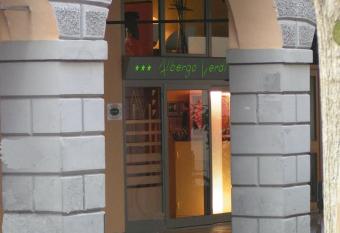 Albergo Verdi has Balcony rooms