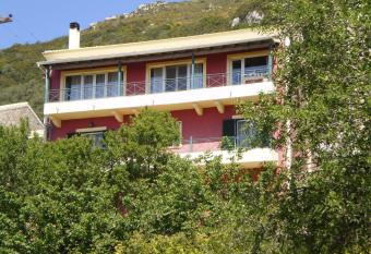 Villa Marco has Balcony rooms