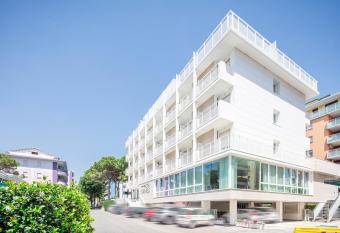 Hotel Danieli has Balcony rooms