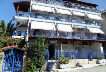 Artemis Studios & Apartments has Balcony rooms