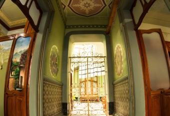 Azcami Boutique Hotel allows 18 year olds to book a room