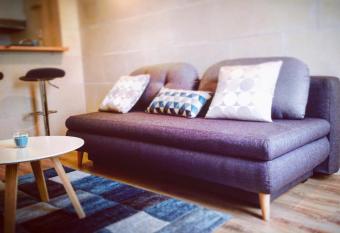 Sweet Morning Bordeaux has Balcony rooms