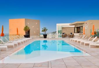 Luna Holiday Complex allows 18 year olds to book a room