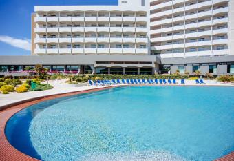 Axis Vermar Conference & Beach Hotel allows 18 year olds to book a room