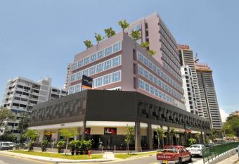 Value Hotel Thomson allows 18 year olds to book a room