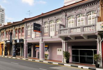 Value Hotel Nice allows 18 year olds to book a room