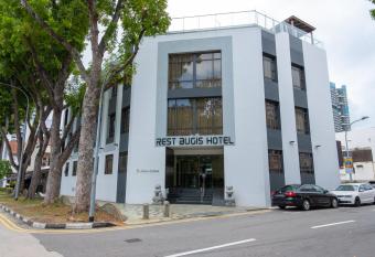 Rest Bugis Hotel allows 18 year olds to book a room